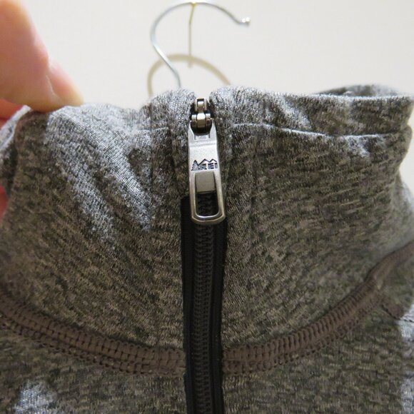 REI COOP Lightweight Base Layer Half-Zip Top in Gray Outdoor Gorpcore - Size S - Picture 8 of 15